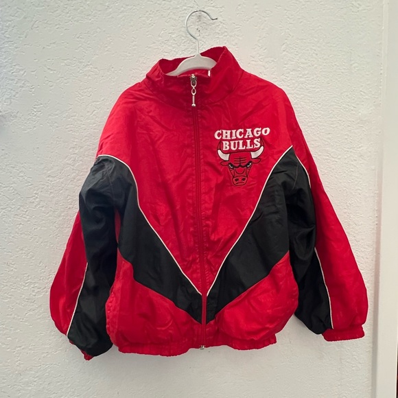 Classic Kids Chicago Bulls Track Jacket, Vintage Style, Size 6. - Picture 4 of 6